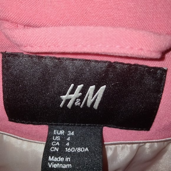 Blazer - Picture 2 of 2